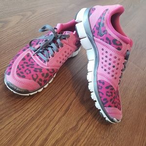 Nike leopard athletic shoe